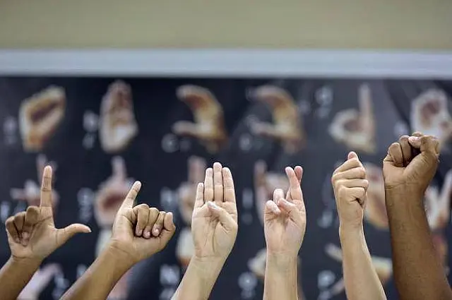 Dia Nacional da Libras: Celebrando a Comunicação e a Inclusão
