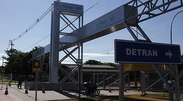Detran-MS negocia dívida e pede rescisão de contrato com empresa de radares no Estado