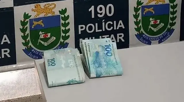 Após furtar R$ 600 do caixa, funcionária é flagrada pelo patrão e vai presa