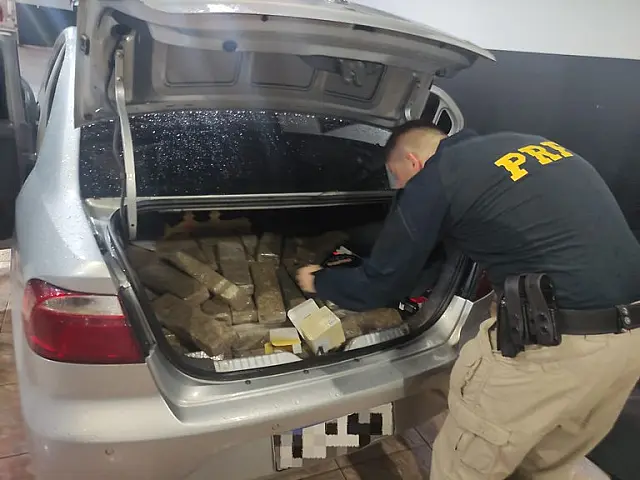 PRF apreende 155 kg de maconha em Nova Andradina