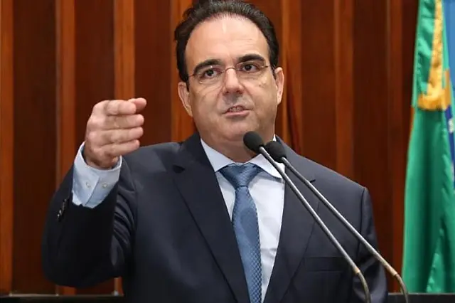 Felipe Orro solicita instalação de base da PM em bairro de Anastácio
