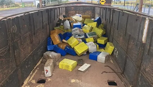 A partir de documento falso, PRF descobre 4,4 toneladas de maconha
