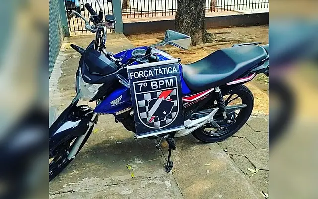 Jovem "empinador de moto" é preso por tráfico de drogas