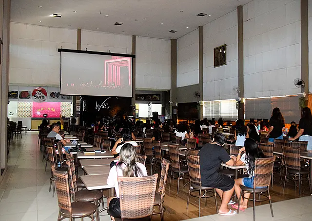 Transmissão do Show BTS no Wills Restaurante