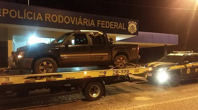 PRF apreende 478,5 kg de maconha na BR-262