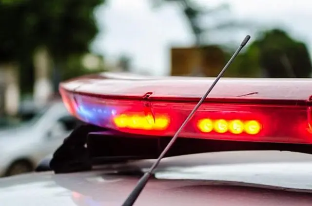 Idoso é preso em flagrante por receptar lustres