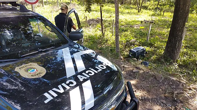 Trabalhadores encontram 100 quilos de droga em estrada de Ladário
