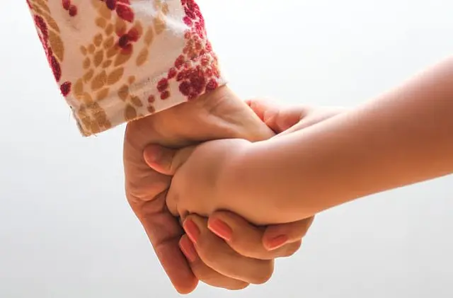 Mudanças no comportamento da criança podem indicar abuso sexual
