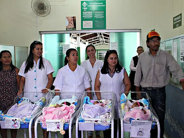 Quadrigêmeas indígenas recebem alta de maternidade em MS