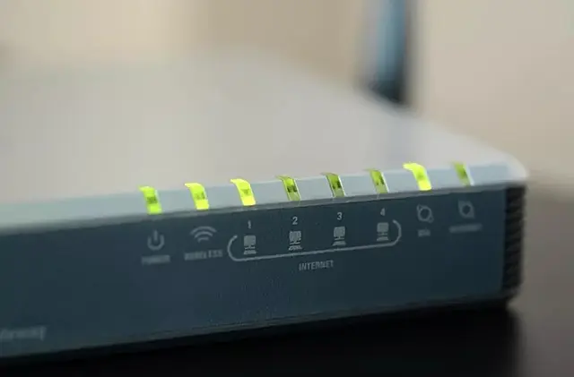 Nove a cada dez brasileiros têm acesso à internet em casa