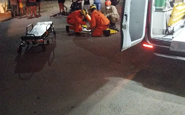 Grave acidente entre carro e motocicleta deixa homem ferido em Corumbá
