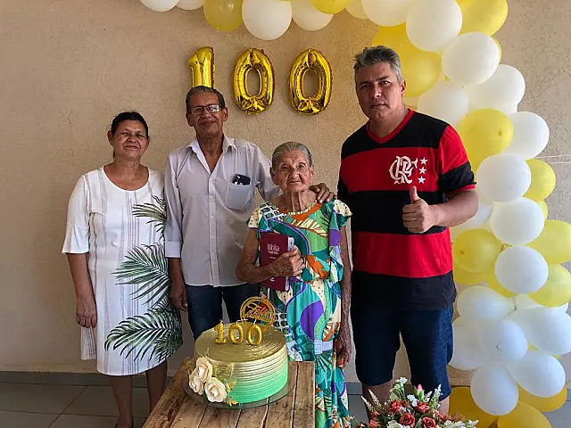Centenária, dona Chiquinha comemora aniversário e acolhimento de Aquidauana