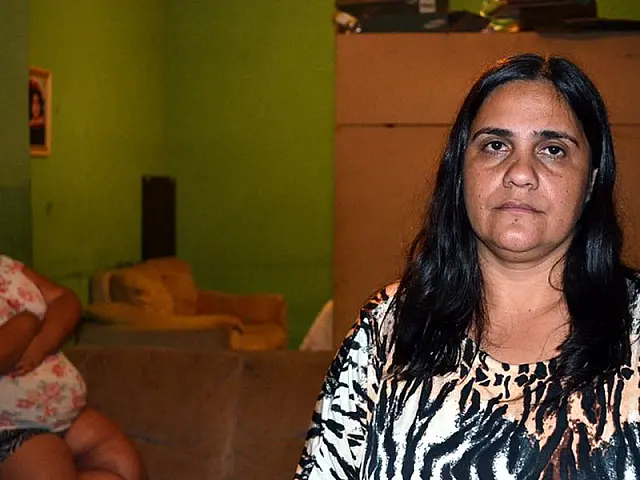 Estado pede laudo para garota de 146 kg e 12 anos ir a aula; mãe vê bullying