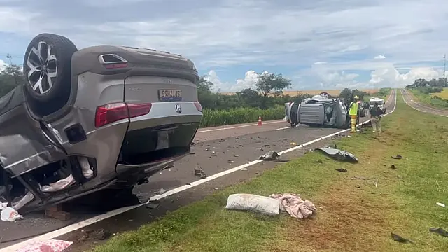 Acidente entre dois veículos na BR-163 deixa cinco feridos