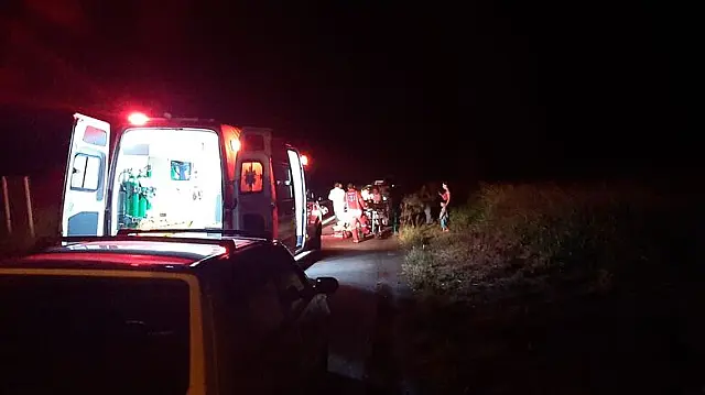 Motociclista é socorrido em estado grave após acidente na BR-262, em Campo Grande