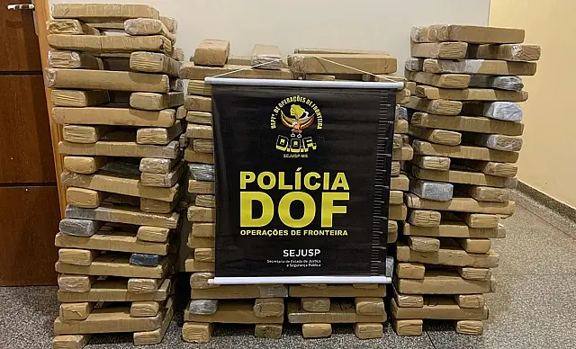 DOF apreende mais de 150 kg de maconha em duas motos