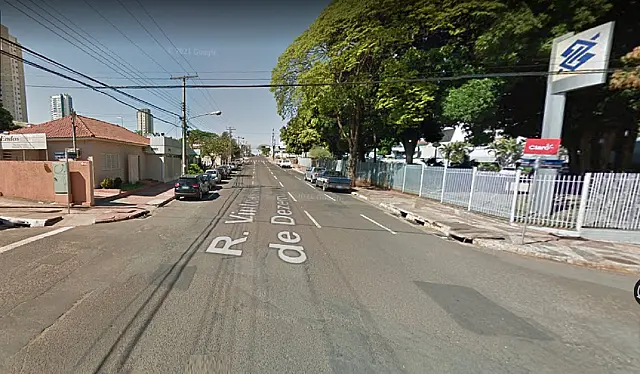 Vendedora de perfumes que ostentava carros de luxo é presa por tráfico de drogas
