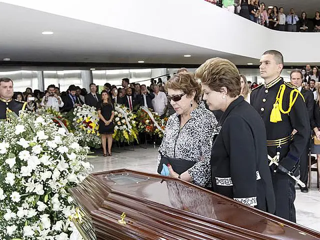 Dilma decreta luto oficial de 7 dias por morte de Niemeyer
