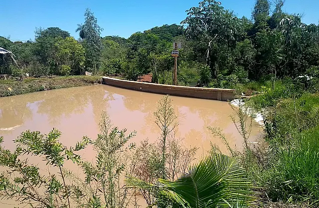 Homem é multado em R$ 5 mil por construir tanque de piscicultura