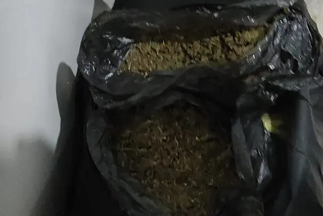 Após perseguição, dois são presos com 26 kg de maconha