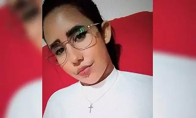 Jovem de 20 anos morre por infecção após colocar piercing nos lábios em MS