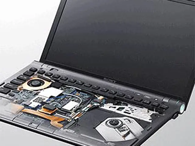 Notebook ultrafino tem até quatro discos que somam 256 GB