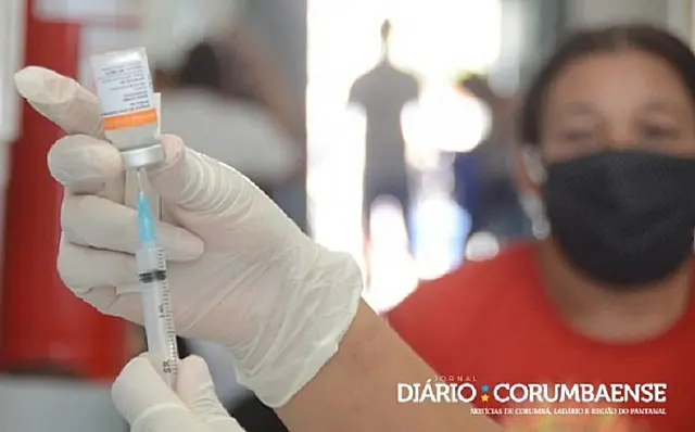 Saúde abre vacinação contra a covid-19 para pessoas com 44 anos ou mais nesta quinta-feira