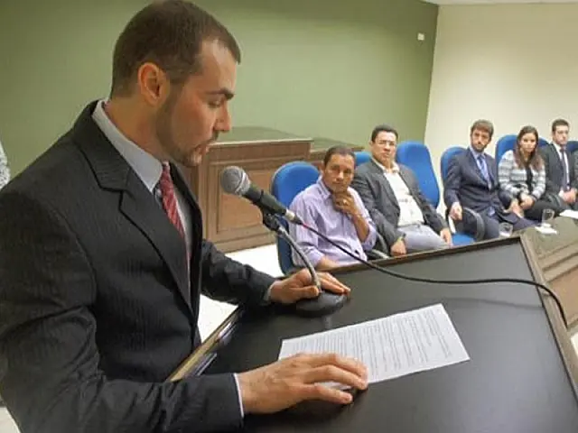 Juiz assume comarca de Anastácio em solenidade concorrida