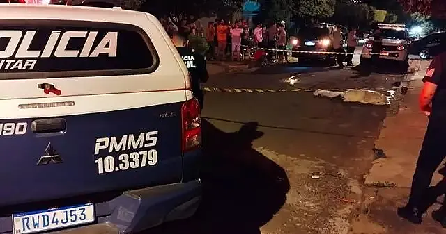 Rapaz é assassinado com facada no pescoço em Dourados