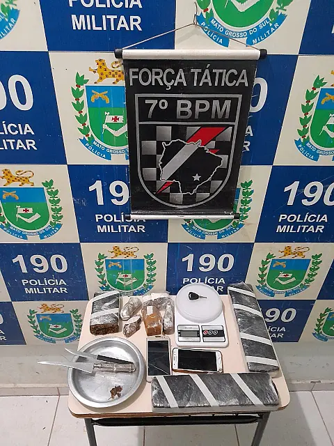 PM desarticula esquema de tráfico e prende quatro com maconha em Anastácio