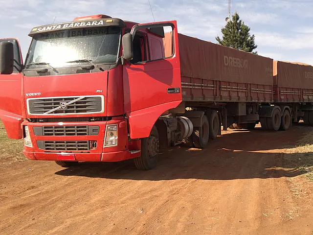 Carreta roubada em Goiás é recuperada após denúncia do irmão da vítima