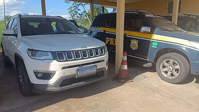 Carro de luxo furtado na Bahia é recuperado na BR-267 de Bataguassu