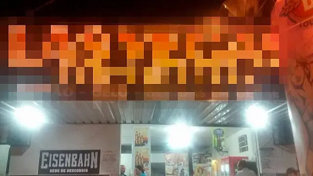 Jovem tem celular furtado em mesa de conveniência na Santa Terezinha