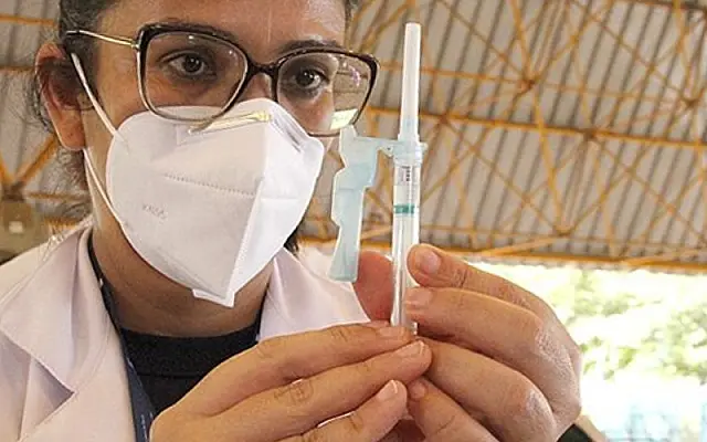 Delta é 6 vezes mais transmissível que a cepa "vigente", alerta secretaria