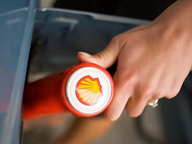 Raízen vai substituir marca Esso dos postos por Shell