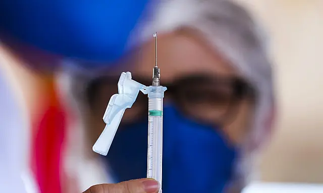 Centro de Saúde da Ladeira inicia vacinação contra hepatite, febre amarela e meningite