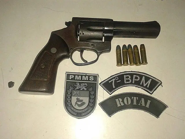 Motorista é preso com revólver no Bairro Nova Aquidauana