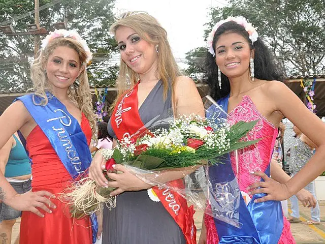 Jovem de 23 anos conquista título de rainha em presídio de Campo Grande