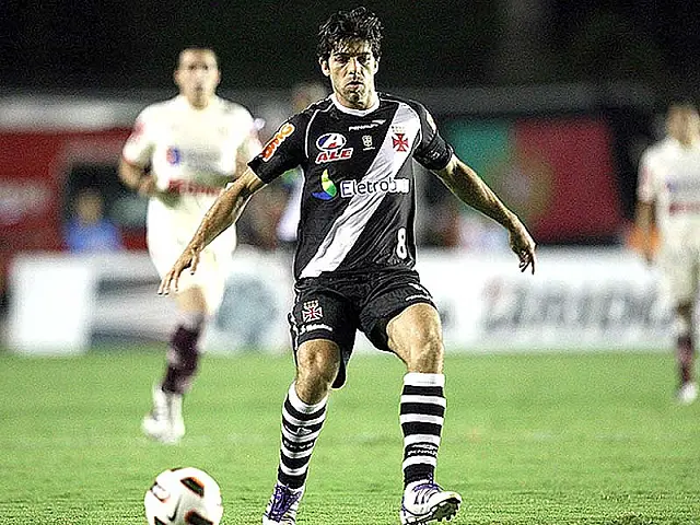 Vasco vira, goleia e está na semifinal da Sul-Americana
