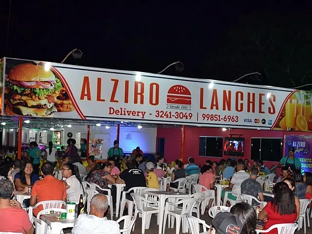 Alziro Lanches oferece vaga para garçom e chapeiro em Aquidauana