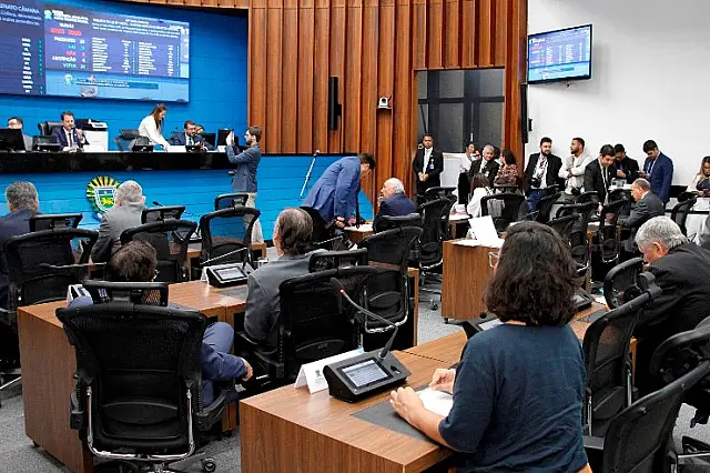 Alems cria Frente Parlamentar das Energias Renováveis