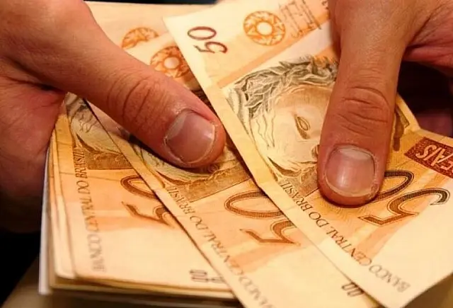 Governo libera primeira parcela do 13º em julho