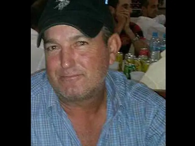 Agricultor morre em colisão entre carro e carreta