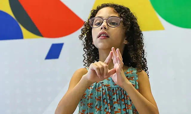 Enem: publicado o edital em Libras destinado a pessoas com deficiência