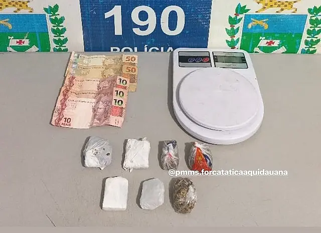 PM prende suspeito de tráfico na Vila Pinheiro
