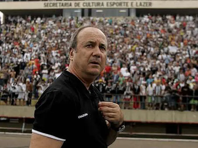 Atlético-MG contrata Levir Culpi como substituto de Autuori