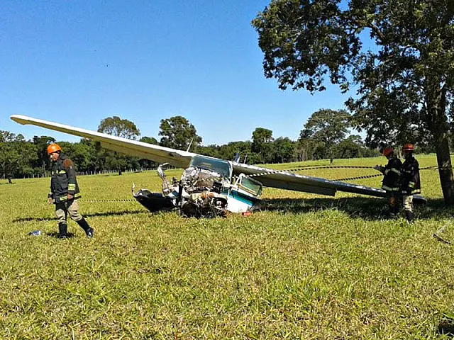 Dois ficam feridos em acidente de avião em Campo Grande