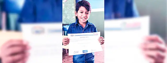 Em Dois Irmãos, menino de 9 anos fala sobre depressão e emociona a todos em sarau na escola