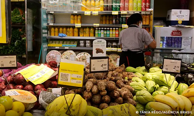 Supermercados terão expediente especial na véspera de Ano Novo