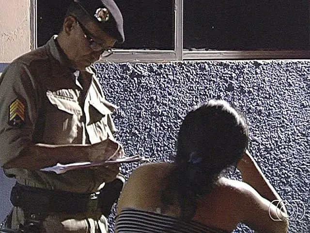 Sem permissão para sair, jovem tenta matar a mãe envenenada